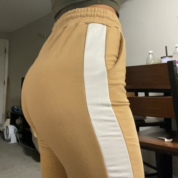 Tan and white Nasty Gal joggers - Picture 6 of 7